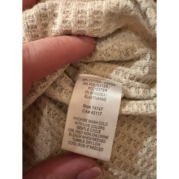 Natural Reflections Women’s Camo Waffle Knit Sweater Large - Picture 5 of 9